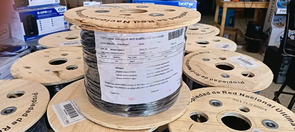 bobina de fibra 500m 2.webp