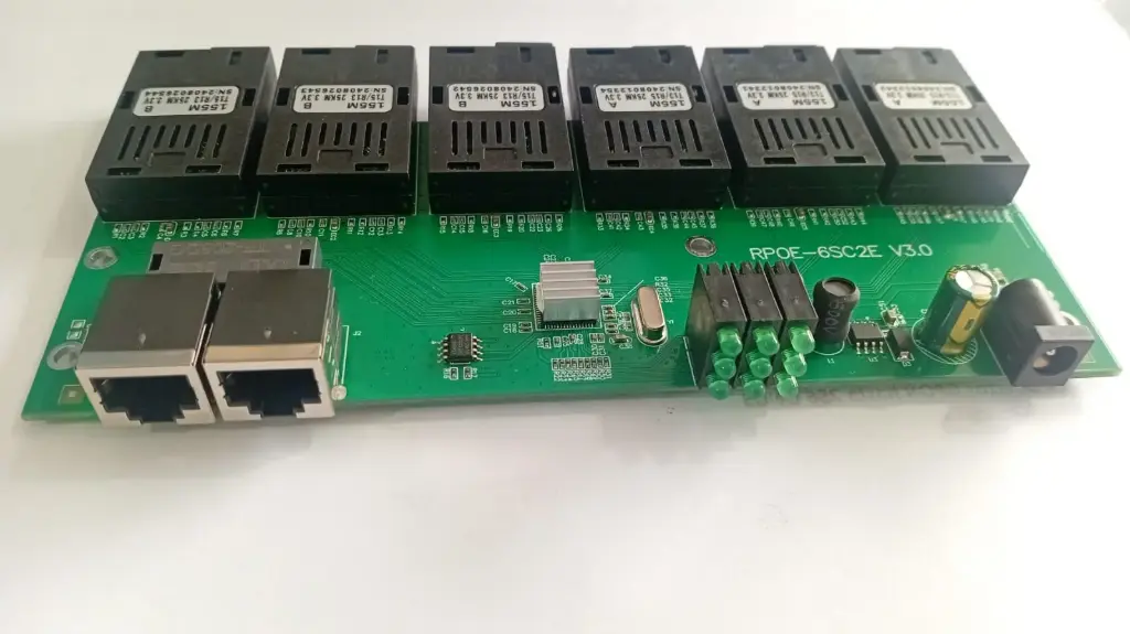 c225 switch fibra 6 pts (sin Garantia)